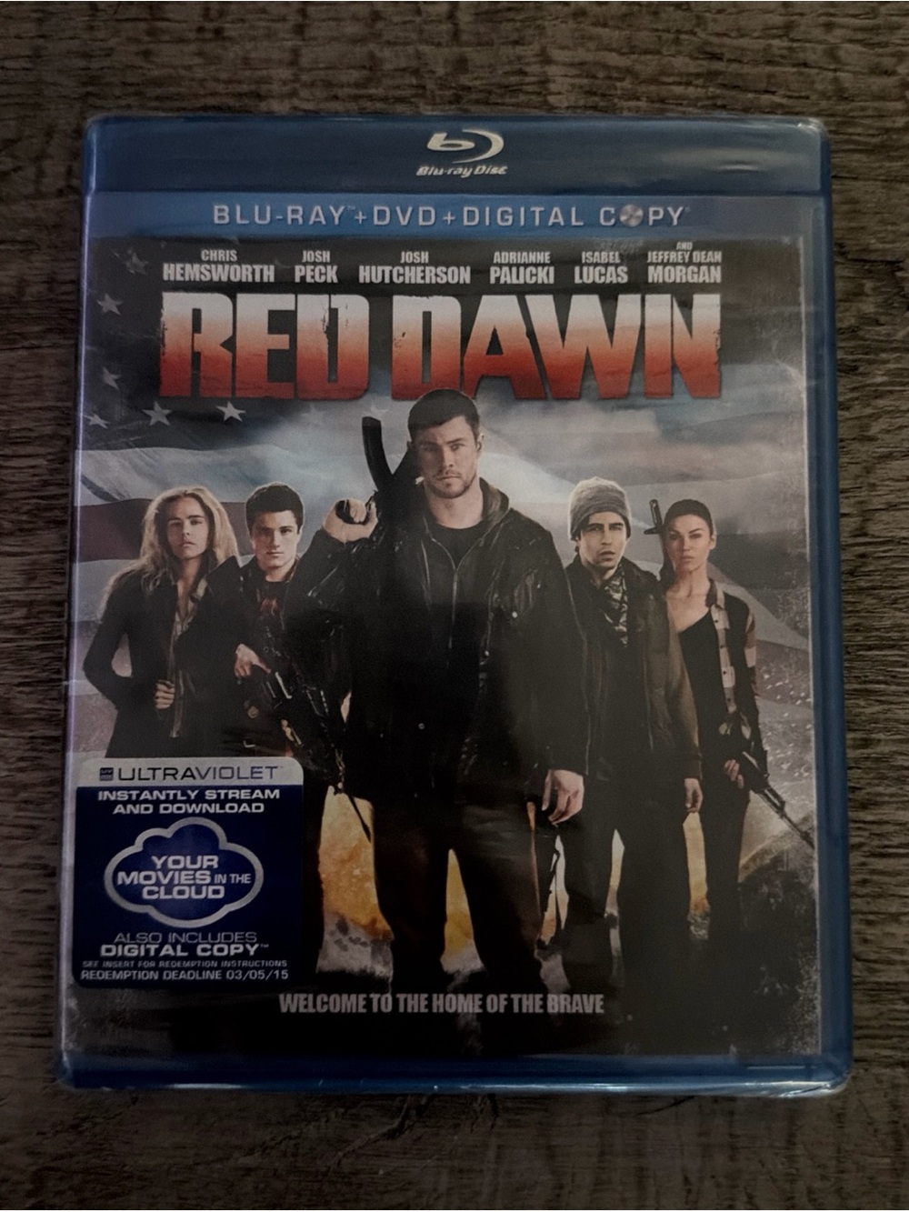 Red Dawn (Blu-ray + DVD + Digital Copy) - Blue Case new and sealed